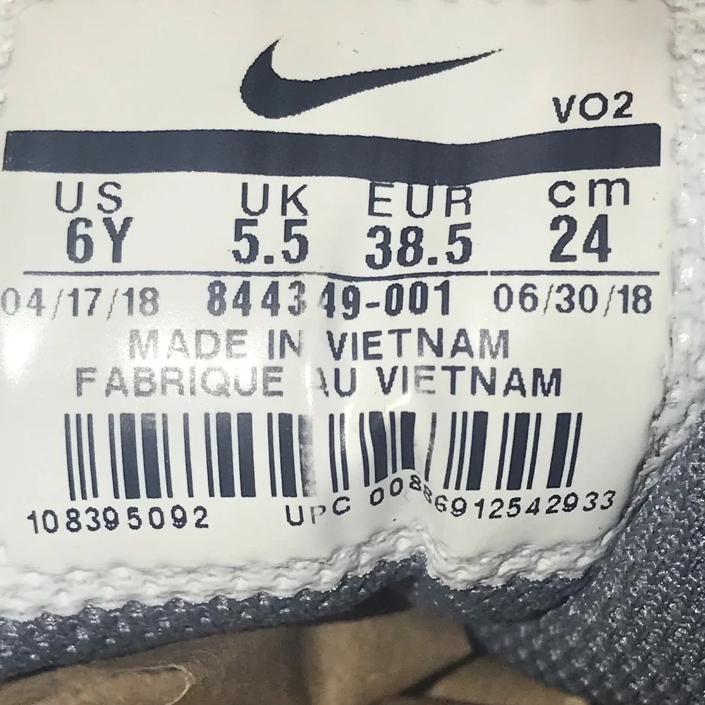 NIKE AIR MAX COMMAND FLEX COOL GREY/PURE PLATINUM Womens SIZE 7.5 844349-001 - Picture 9 of 11